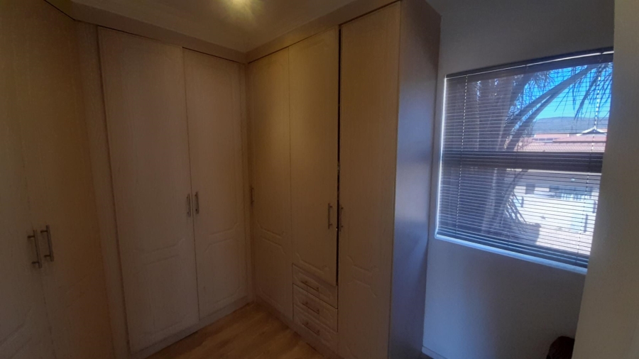 4 Bedroom Property for Sale in Birdwood Estate North West